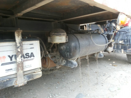 ขออนุญาตขาย เนื่องจากลูกค้ามัดจำไว้แล้วไม่มาเอา รถบรรทุก 6 ล้อใหญ่  HINO 3 ตัน 2 ปอก รุ่น FC2WHLA ราคา 390,000 บ.