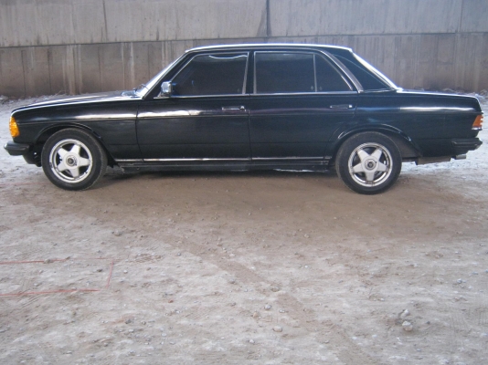 เบนซ์230E123 ปี89เครื่อง1Jหลังซันรูฟ ไมล์ดิจิตอลพร้อมขับ68000