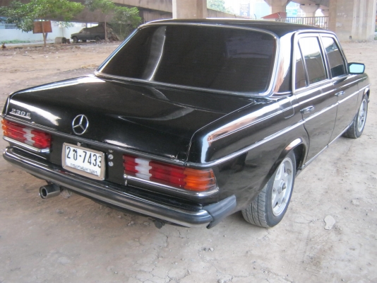 เบนซ์230E123 ปี89เครื่อง1Jหลังซันรูฟ ไมล์ดิจิตอลพร้อมขับ68000