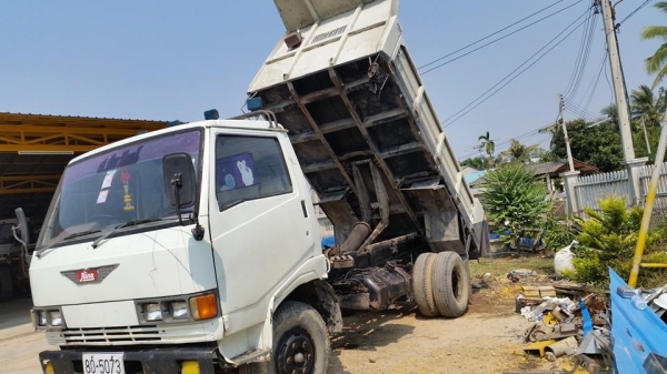 KM777 รถสวย ราคาต่อรองได้ KM777 รถสวย ราคาต่อรองได้