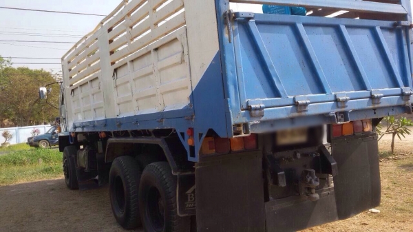 ขายรถบรรทุกสิบล้อดัมพ์ ISUZU FXZ23NFY เครื่อง 240 แรง เบรคจิฟฟี่ กระบะดัมพ์สามมิตร ทะเบียนพร้อม