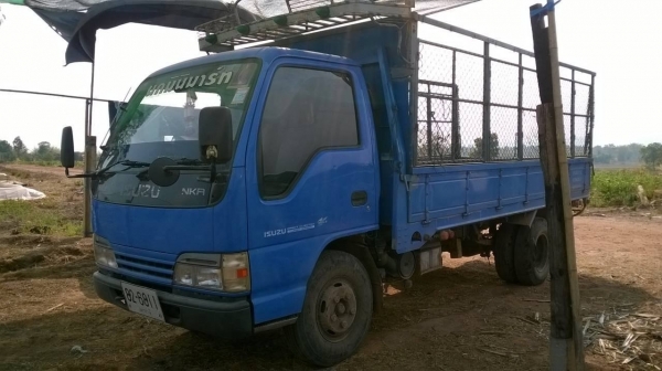 ขาย 6 ล้อ ISUZU NKR 130 ห้างแท้ปี 48 สภาพสวยเดิม คัสซีสวยตลอดเส้น เครื่องดี เพาวเวอร์ แอร์เย็น ทะเบียนเต็มพร้อมโอนครับ