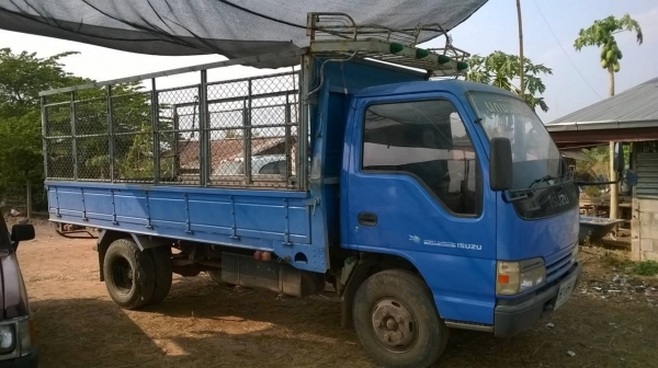 ขาย 6 ล้อ ISUZU NKR 130 ห้างแท้ปี 48 สภาพสวยเดิม คัสซีสวยตลอดเส้น เครื่องดี เพาวเวอร์ แอร์เย็น ทะเบียนเต็มพร้อมโอนครับ