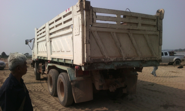 ขายด่วนรถสิบล้อFN627M6ดั้มสามมิตรเครือง260แรงปี52มีระบบ