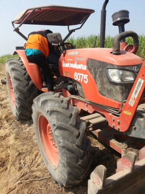 คูโบต้า M 9540  พร้อมใบมีดหน้า และหางบุกเบิก มือสองถูกม๊าก มาก 600000 บาท