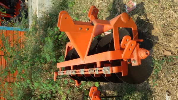 ลดล้างสต๊อค หางไถพรวนใหม่ ตราช้าง DH226 D-H ใชักับ L34-L36  ราคา 28000 บาท