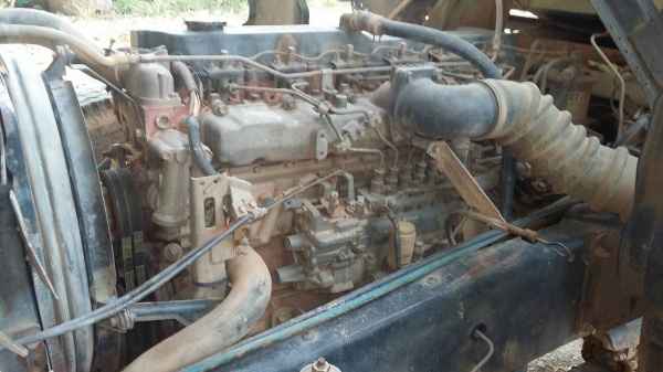 รถอีซูซุ 6 ล้อดั้ม FTR 32F - R  195 แรงม้า. ปี 39   สนใจติดต่อ 081 - 6079515