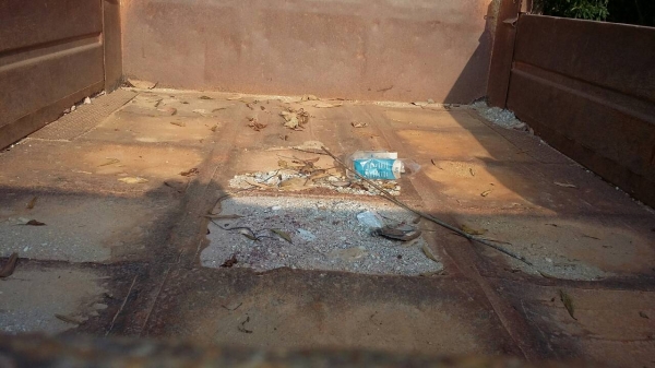 รถอีซูซุ 6 ล้อดั้ม FTR 32F - R  195 แรงม้า. ปี 39   สนใจติดต่อ 081 - 6079515