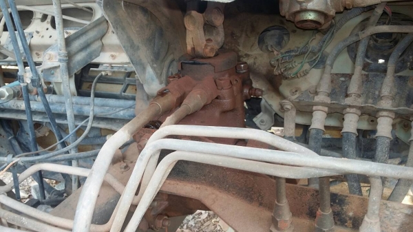 รถอีซูซุ 6 ล้อดั้ม FTR 32F - R  195 แรงม้า. ปี 39   สนใจติดต่อ 081 - 6079515