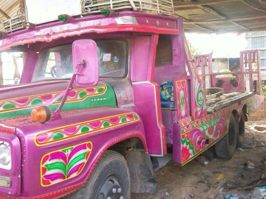 ขายด่วน รถเกี่ยว+เทรลเลอร์หัวยาว รถเกี่ยวข้าวเกษตรพัฒนา ไอ้หนุ่มไวไฟ ขายคู่กันกับรถหัวยาวเทรลเลอร์หางพับไฮดรอลิกส์ เครื่องยนต์ 175 แรง 6BG1 สภาพดีสวยทั้งคู่พร้อมใช้งานได้เลยครับ รถเกี่ยวเครื่อง 210 HP 6HH1 ปั๊มไดกิ้น 22 ช่วงล่าง 10HT  รถเทรลเลอร์เอกสารเล่