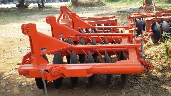 ลดล้างสต๊อค หางไถพรวนใหม่ ตราช้าง DH246 G ใชักับ L47-M60 ราคา 31500 บาท