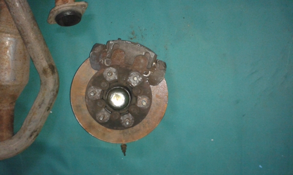 ขายดุมหน้าคอม้าครบๆ D-MAX สวยๆ 1คู่ ครับ