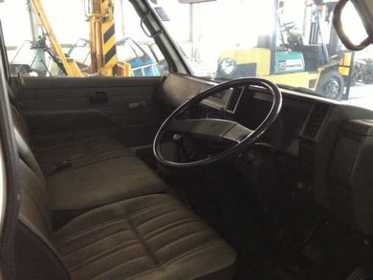 ขายด่วน รถบรรทุก 6 ล้อ ISUZU ปี2555
