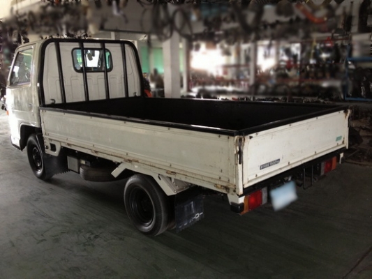 ขายด่วน รถบรรทุก 6 ล้อ ISUZU ปี2555