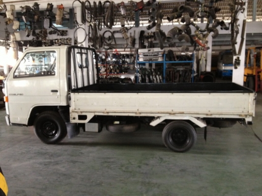 ขายด่วน รถบรรทุก 6 ล้อ ISUZU ปี2555
