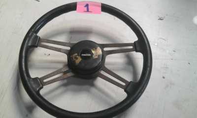 ขาย พวงมาลัย รถเก่าครับ มีหลายรุ่น สนใจสอบถามรายละเอียดได้ครับ