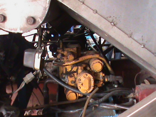 ขายด่วนรถเกรี่ยวข้าวพรกินรีและสมคิดการช่าวเป็นรถอุ่ม2.9ตัน