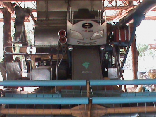 ขายด่วนรถเกรี่ยวข้าวพรกินรีและสมคิดการช่าวเป็นรถอุ่ม2.9ตัน