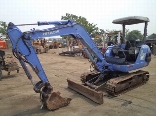 Hitachi EX30-2  รถขุดขนาดเล็ก ขนาดเล็กกว่า 7 ตัน ยี่ห้อ HITACHI EX30-2 ปีที่ผลิต 1995
