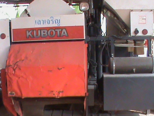 ขายด่วนรถเกี่ยวข้าว KUBOTA DC-60 รุ้นPLUS+เล็ก1931ชม