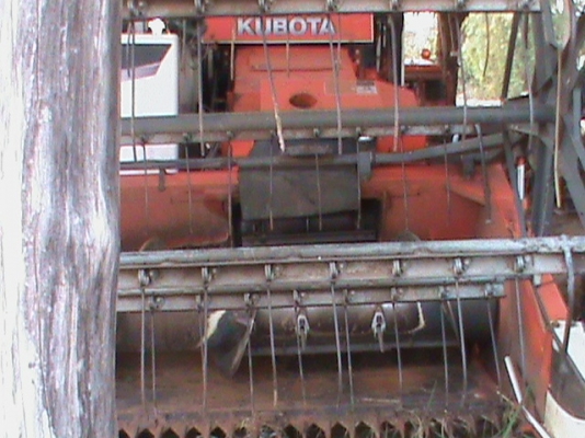 ขายด่วนรถเกี่ยวข้าว KUBOTA DC-60 รุ้นPLUS+เล็ก1931ชม