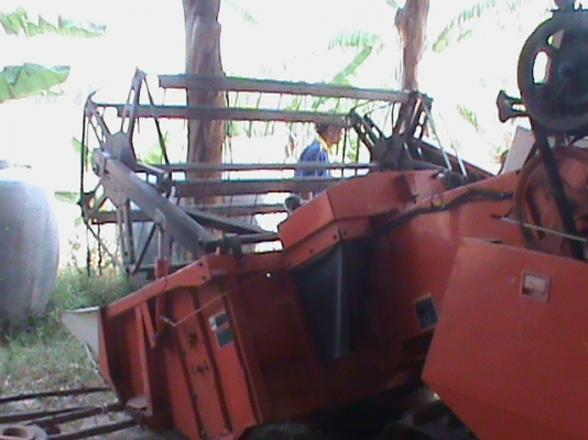 ขายด่วนรถเกี่ยวข้าว KUBOTA DC-60 รุ้นPLUS+เล็ก1931ชม