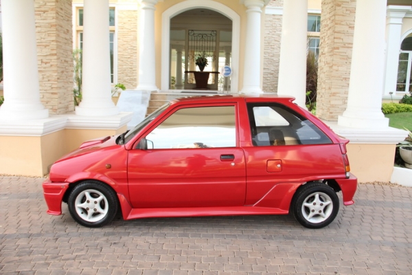 มิร่า  กระบะ ใส่หลังคา สามารถถอดออกได้ครับ ภาษีไม่ขาด ชุดโอนครับ