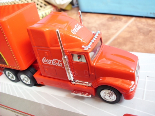 โมเดลรถเทรลเลอร์โค้ก