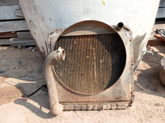 ขายรวม เครื่อง+กระบะ+ ถังน้ำมันหม้อน้ำ +ของรถกลางโตโยต้าไดน่า 4 ล้อกลาง