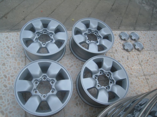 ขายล้อแม็กเดิม Toyota Vigo 15"x7" et 30 6รู139 (081-3747940)