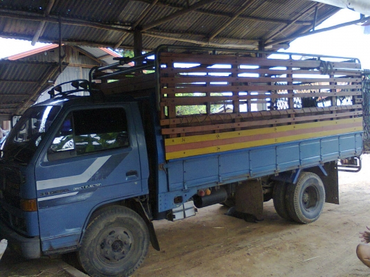 ขาย 6 ล้อ ISUZU NPR 115 รถห้างแท้