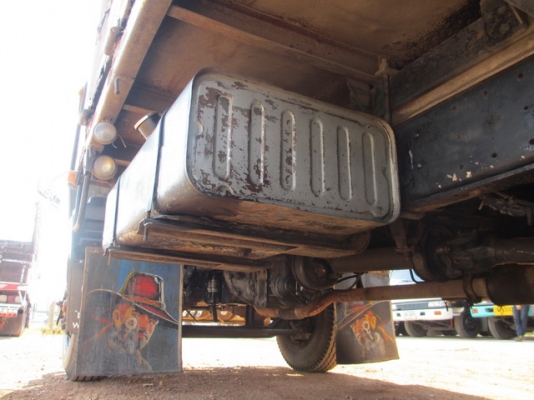 ISUZU DECA ปี97 10ล้อ เพลาเดียว รถห้าง ISUZU DECA ปี97 10ล้อ เพลาเดียว รถห้าง