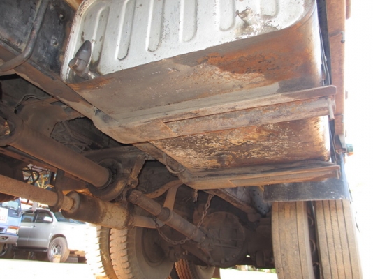 ISUZU DECA ปี97 10ล้อ เพลาเดียว รถห้าง ISUZU DECA ปี97 10ล้อ เพลาเดียว รถห้าง