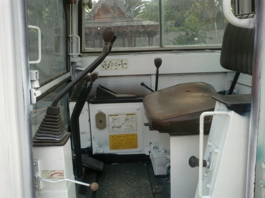 ขายด่วน รถแบ็คโค สภาพพร้อมใช้งาน ราคาถูก