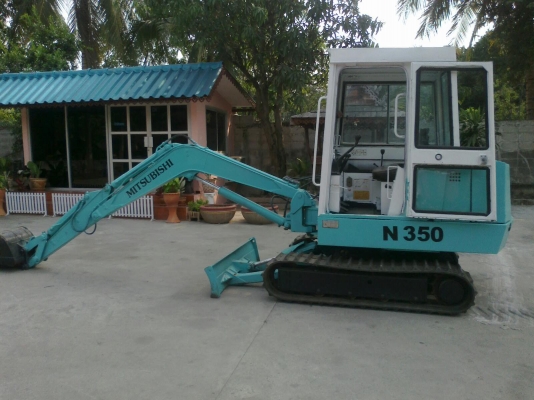 ขายด่วน รถแบ็คโค สภาพพร้อมใช้งาน ราคาถูก