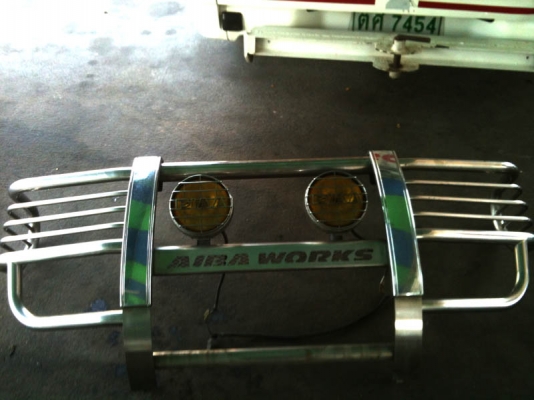 ขายกันชนหน้าสำหรับ4x4พร้อมสปอร์ทไลท์Piaa