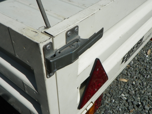 ขายเทเลอร์ ELLEBI สำหรับเก็บสำภาระ งานญี่ปุ่น สภาพสวย สมบูรณ์