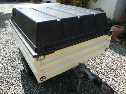 ขายเทเลอร์ ELLEBI สำหรับเก็บสำภาระ งานญี่ปุ่น สภาพสวย สมบูรณ์