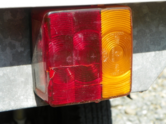 ขายเทเลอร์ ELLEBI สำหรับเก็บสำภาระ งานญี่ปุ่น สภาพสวย สมบูรณ์