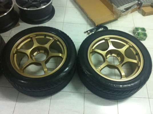ขายแม็ก  18   พร้อมยางไปเลย   4500 พอ