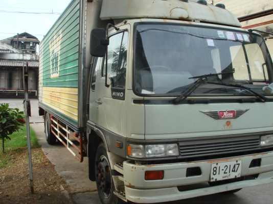 HINO FF 195 HP HO7D รถตู้แห้ง 3 บานยาว 7.20 เมตร เครื่องดี ภายในเก๋งครบ
