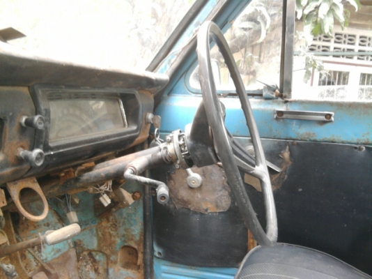 ขาย ดัทสัน 521 เกียร์คอ เครื่องติดมีทะเบียนพร้อมชุดโอน มี 2 คันน