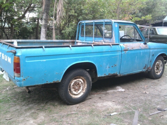 ขาย ดัทสัน 521 เกียร์คอ เครื่องติดมีทะเบียนพร้อมชุดโอน มี 2 คันน