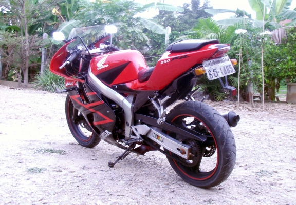 ขายhonda CBR250r MC19 4สูบ ทะเบียนแท้ 50000