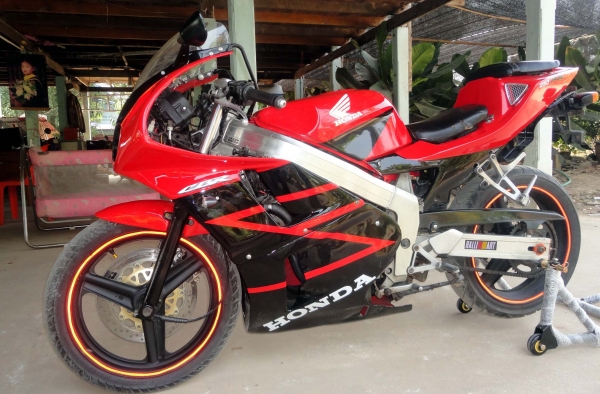 ขายhonda CBR250r MC19 4สูบ ทะเบียนแท้ 50000