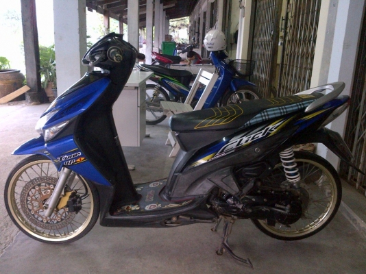 ด่วน!!!!!ฮอนด้าคลิ๊ก ปี49 รถเครื่องดีแน่นๆ พร้อมใช้ ทะเบียน+เอกสารโอน ภาษีไม่หมด