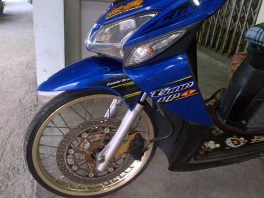 ด่วน!!!!!ฮอนด้าคลิ๊ก ปี49 รถเครื่องดีแน่นๆ พร้อมใช้ ทะเบียน+เอกสารโอน ภาษีไม่หมด