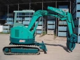 ขายด่วน. MINI EXCAVATOR YANMAR ราคา360000