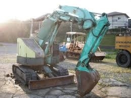 ขายด่วน. MINI EXCAVATOR YANMAR ราคา360000