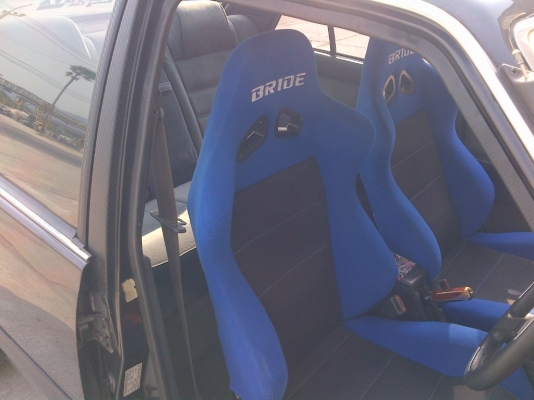 ขาย!!!!!มาสด้าเก๋งแต่ง ของแต่งให้หมด ปี31 รถสีสวยคับ เครื่องยนต์เบ็นซิลประหยัดน้ำมัน พร้อมใช้ ทะเบียน+เอกสารโอน ภาษีหมดไม่หมด 088-2197709